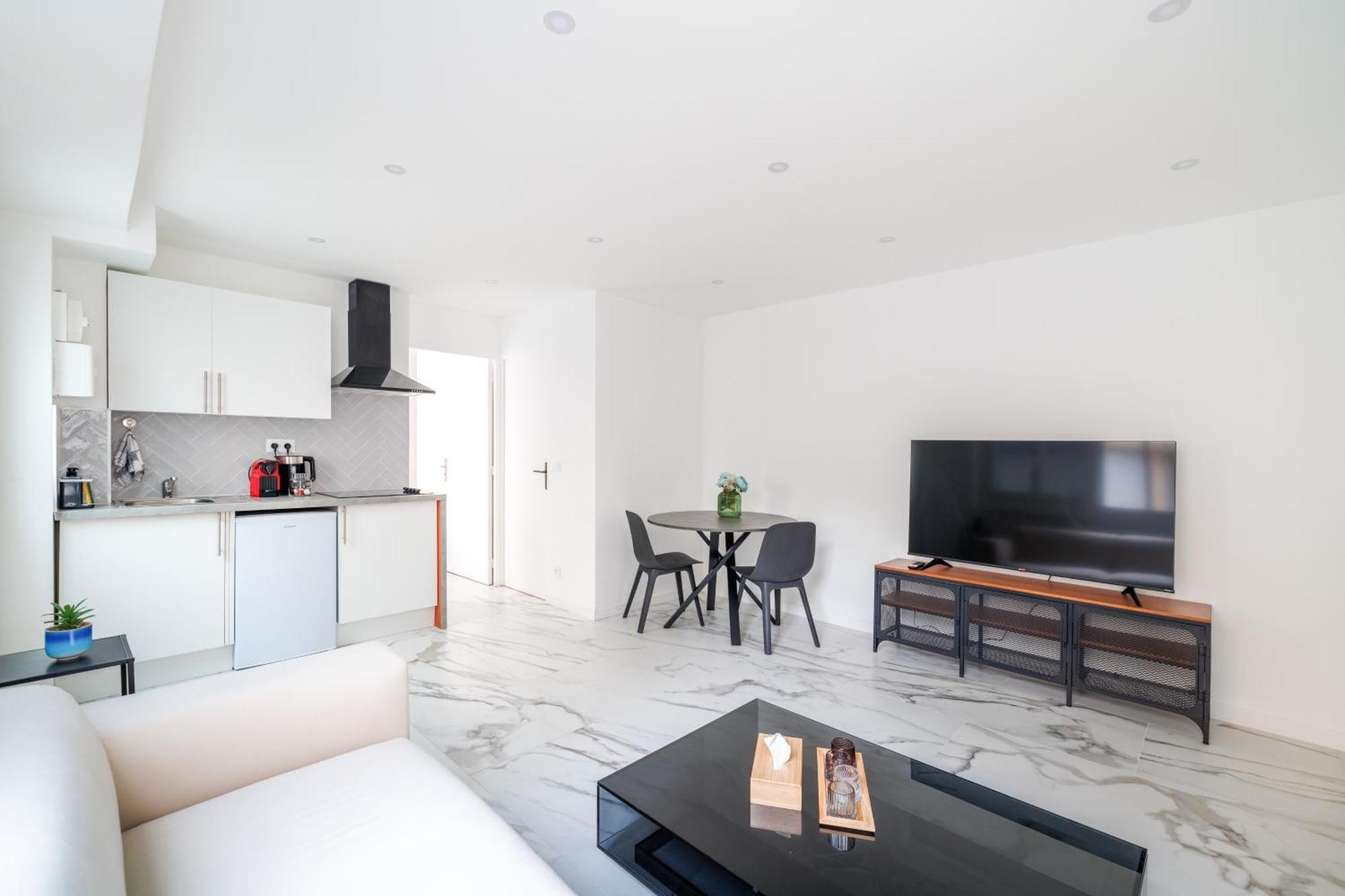 Spacious Flat For 4 People #1 Asnières Exteriör bild
